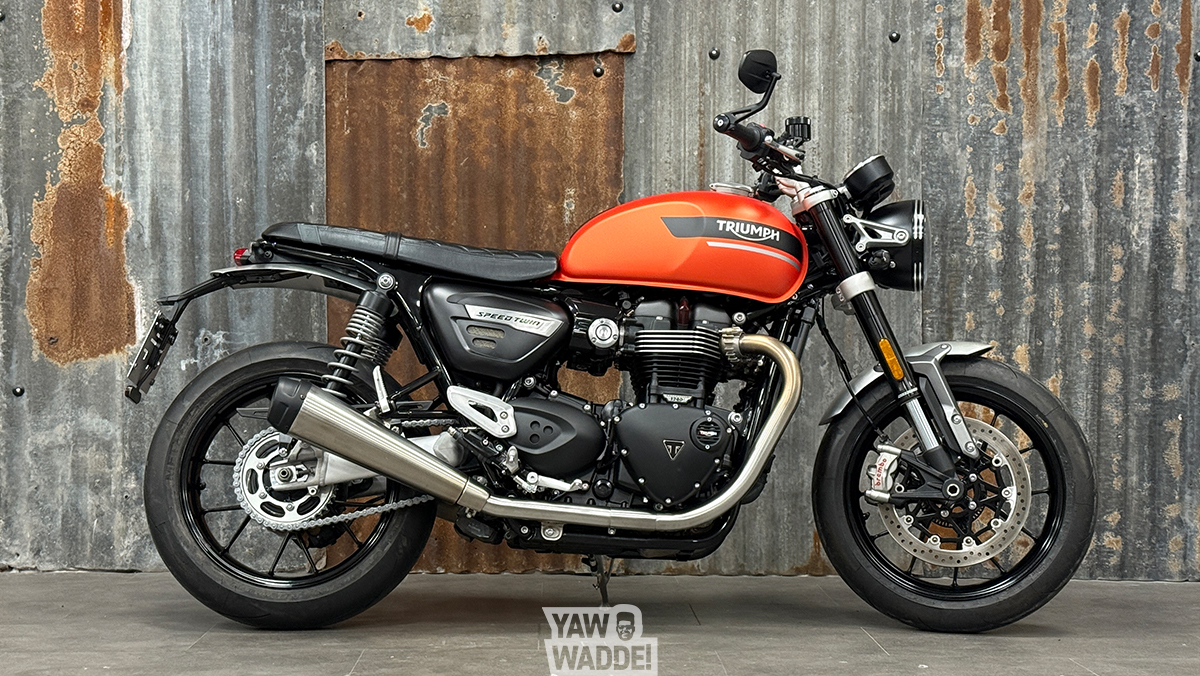 Triumph Speed Twin 1200: matt baja orange