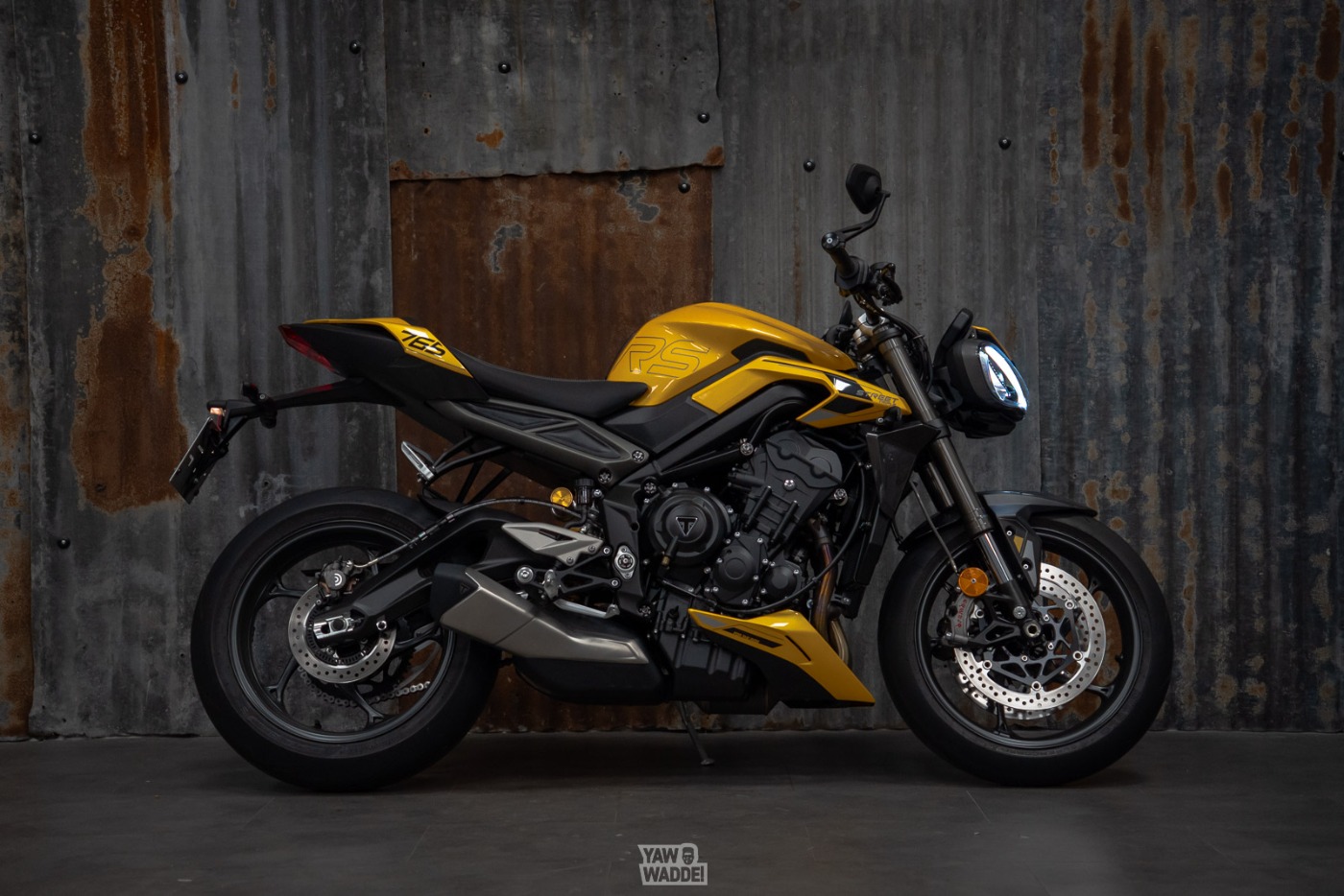 Triumph Street Triple RS: Cosmic Yellow